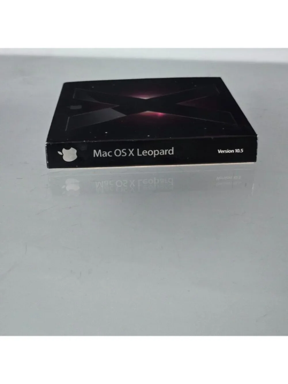 Apple MAC OS X LEOPARD Version 10.5.1  Retail Install DVD With Manual (MB427Z/A)